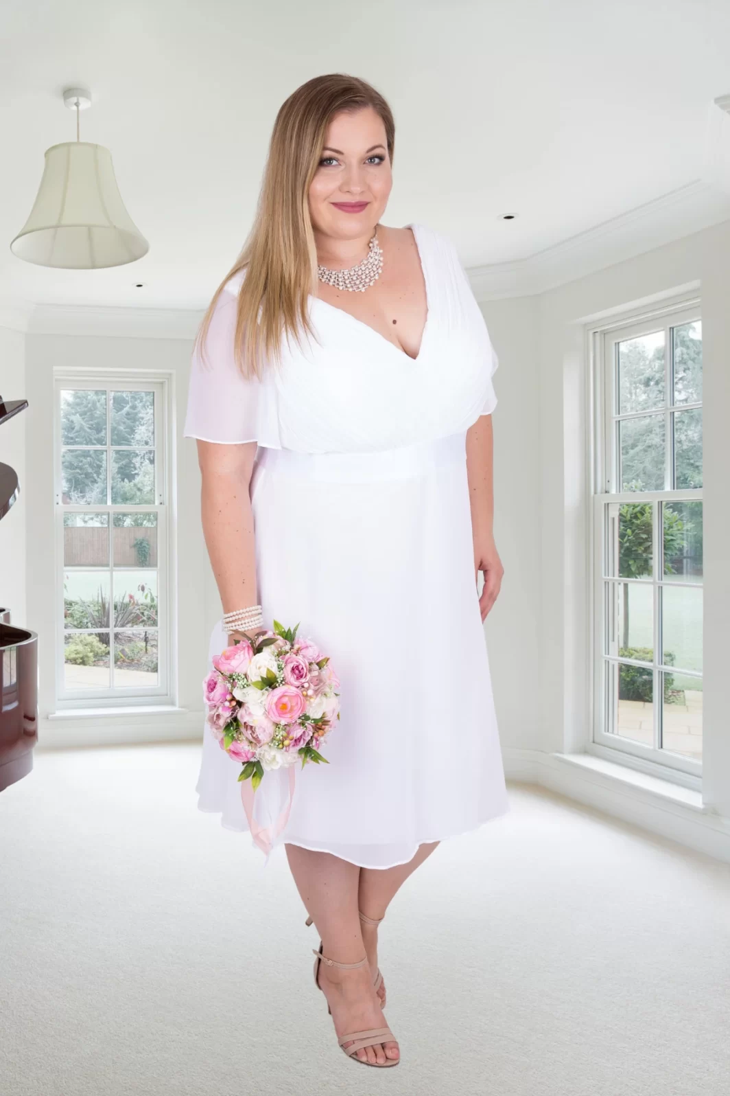 MIA, Plus Size Ara Ruha FEHÉR Koktélruha