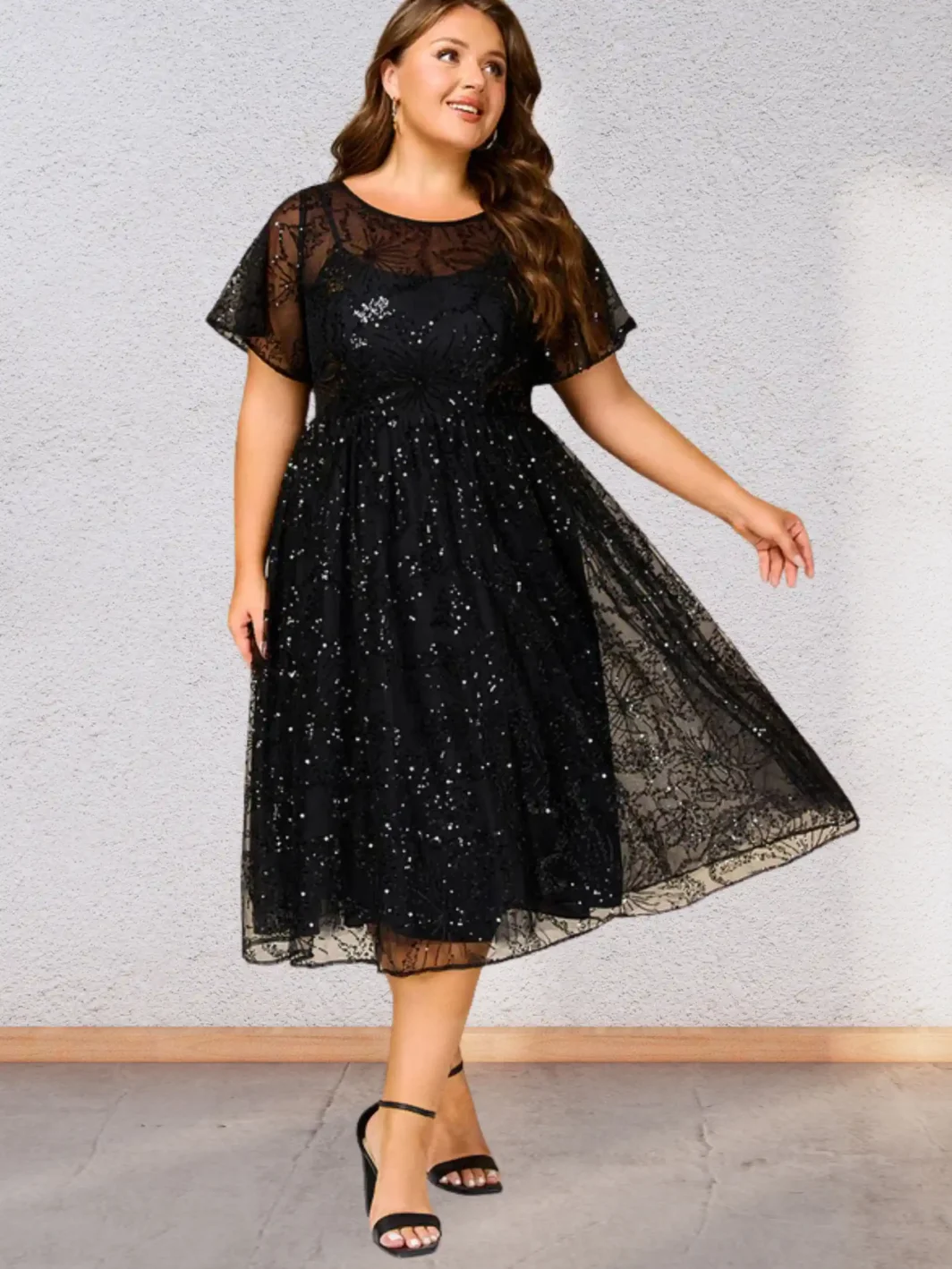 BLOOM, Luxus Flitteres MOLETT Tüll Koktélruha FEKETE