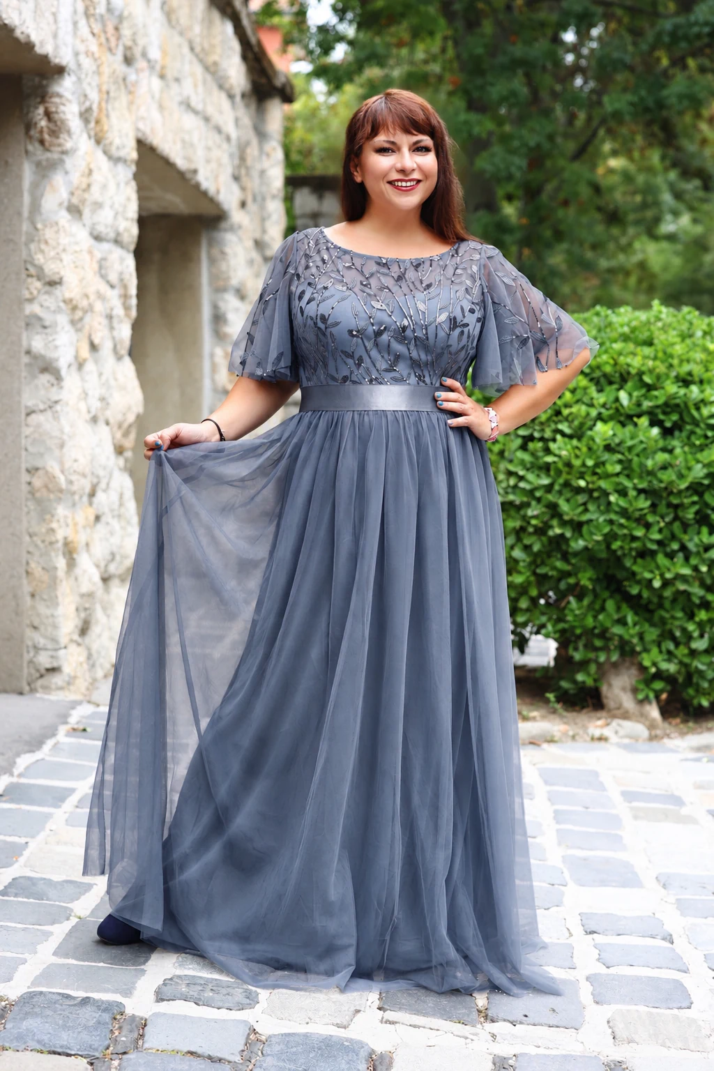 CASSANDRA Flitteres, tüll, elegáns maxi ruha HAMUKÉK (szürkéskék)