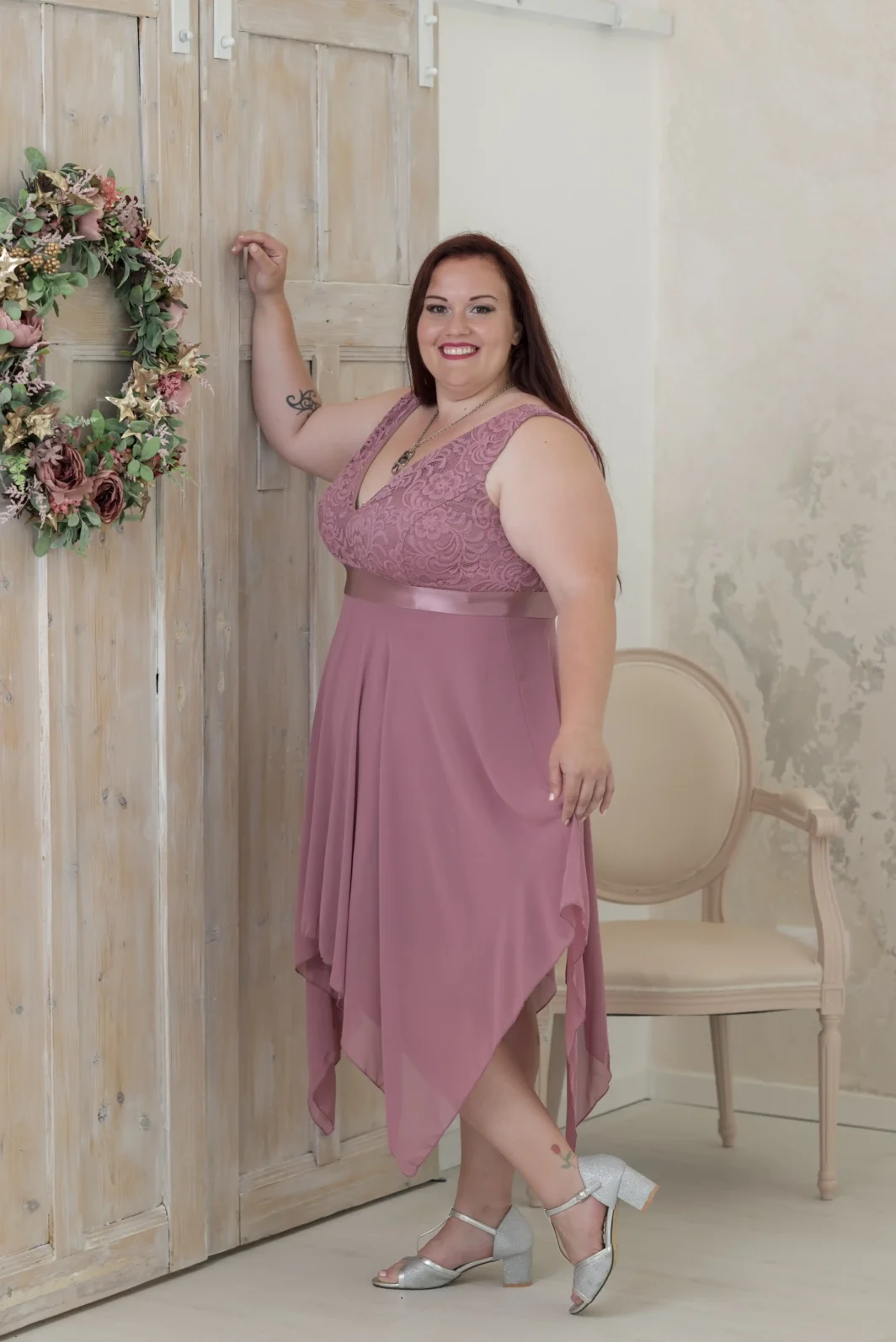 FRANCOISE, nagyméretű koktélruha Orchidea 48-as méret készleten AKCIÓ